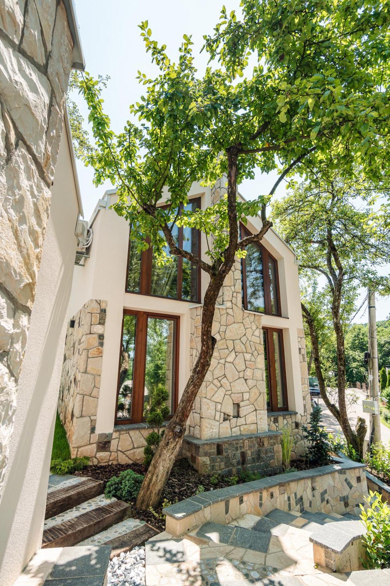 Toplik Village Resort Lukavica ภายนอก รูปภาพ